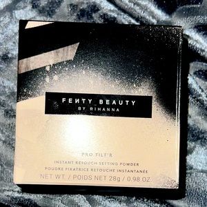Fenty Beauty Filt’r Instant Retouch Setting Powder shade: Cashew NEVER OPENED!